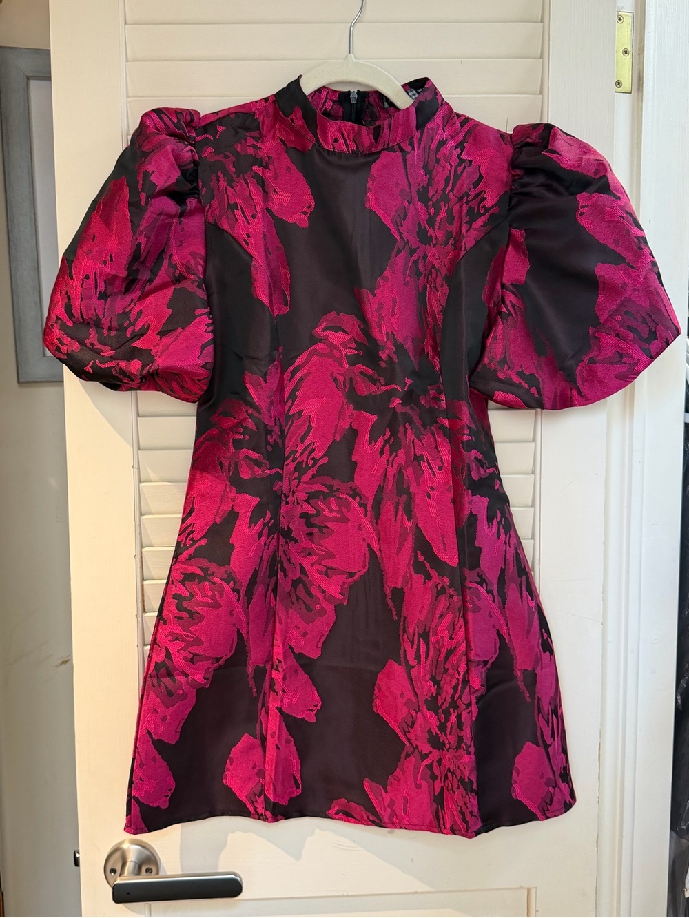 Bold Fuchsia and Black Floral Puff-Sleeve Mini Dress